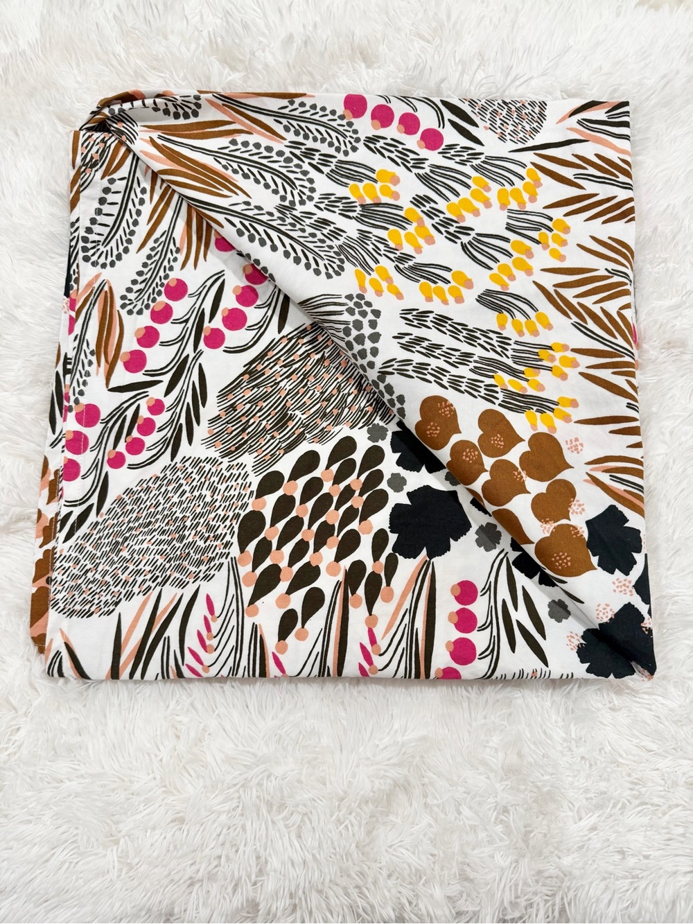 Marimekko Pieni Letto Floral Botanical Shower Curtain Scandinavian Modern - Picture 6 of 6